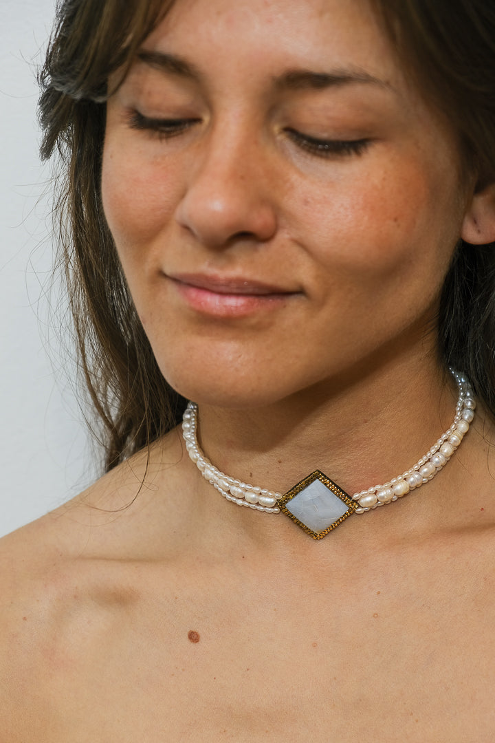Choker Pitu
